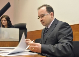 Tomáš Vandas hájí u soudu Dělnickou stranu, jejímž je šéfem.