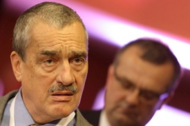 Karel Schwarzenberg nesouhlasí s levicovými návrhy.