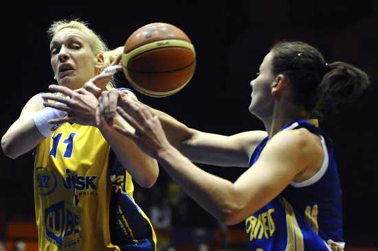 Basketbalistky USK si *zkomplikovaly postup* do play off.