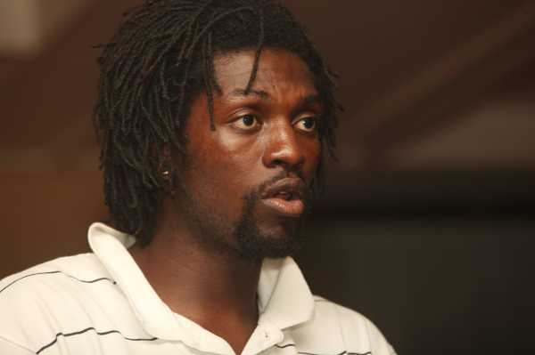 Útočník Manchesteru City Emmanuel Adebayor.