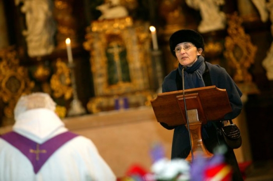 Hlas vdovy Heleny Medkové zněl vyrovnaně a klidně.