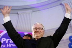 Prezident Josipović je na Facebook krátký. Prezident Josipović je na Facebook krátký.