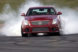 Cadillac CTS-V byl rychlý na Nürburgringu, ale to někdy nestačí.