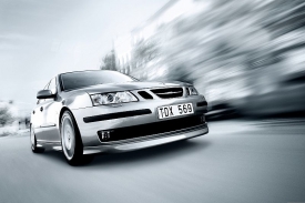 Saab 9-3 druhé generace vypadal sice odlišně, ale v podstatě to byl Cadillac BLS.
