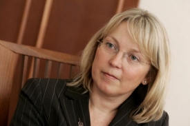 Pavla Topolánková žádá ještě 15 milionů korun.