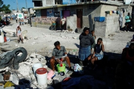 Haiti stihlo ničiv&eacute; zemětřesen&iacute;, Česko poslalo zat&iacute;m 5 milionů.