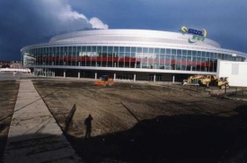 Vysočansk&aacute; O2 Arena ub&iacute;r&aacute; Sazce a potažmo česk&eacute;mu sportu pen&iacute;ze.