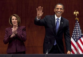 Boj o zdravotní reformu. Obama s šéfkou Sněmovny reprezentantů.