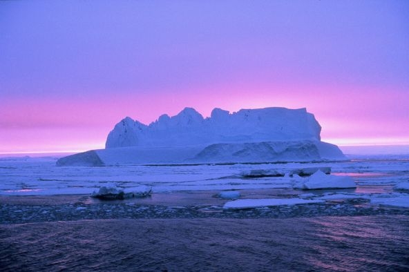 Zamrzlá Antarktida láká i české turisty.