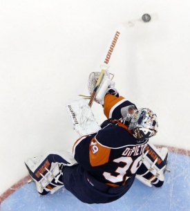 Čist&eacute; konto udržel tak&eacute; Rick DiPietro.