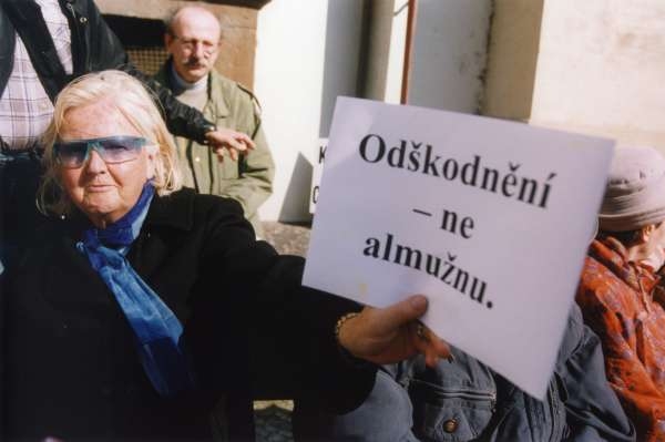 Nespokojení klienti zkrachovalé Union banky (ilustrační foto).