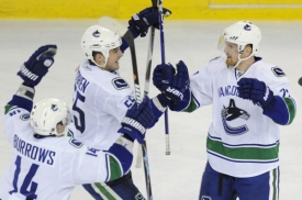 Hokejisté Vancouveru připravili Edmontonu devátou prohru v řadě.