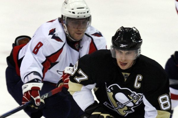 Sidney Crosby s Alexanderem Ovečkinem.