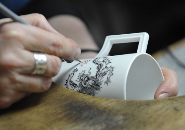 Míšeňské porcelánce je 300 let.
