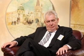 Expremiér Miloš Zeman ohlásil návrat do politiky.
