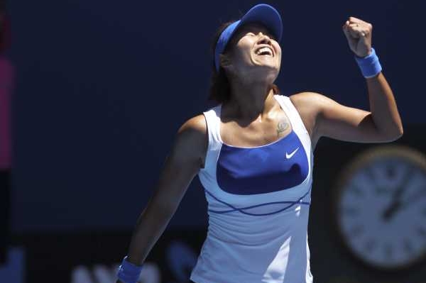Čínská tenistka Li Na slaví postup do čtvrtfinále Australian Open.