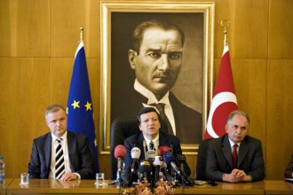 Předseda Evropské komise Barroso na návštěvě v Turecku (2009).