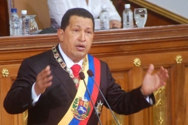 Ch&aacute;vez pr&yacute; systematicky likviduje opozičn&iacute; hlasy. Nyn&iacute; umlčel m&eacute;dia.