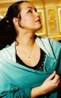 Pěvkyně Anda-Louise Bogzaová.