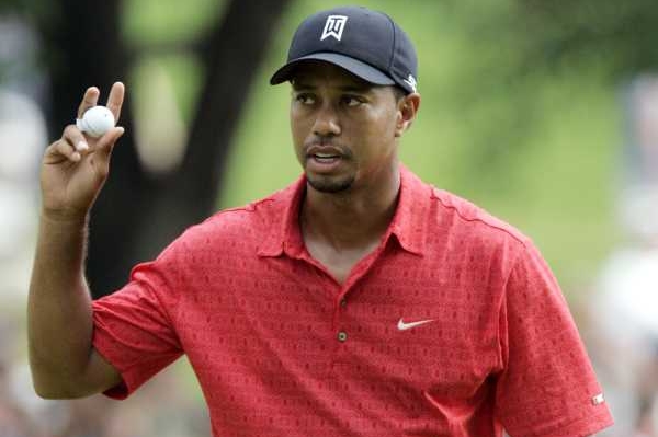 Tiger Woods opustil svět golfu, který kvůli tomu tratí.