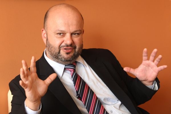 Ministr vnitra Martin Pecina. Úředníkům přidá detektivní agendu. 