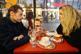 Radek Coufal se snaží péči o děti poctivě zvládnout.