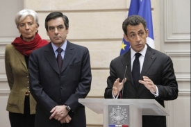 Sarkozy oslavil 55. narozeniny. Oči&scaron;těn&iacute; Villepina nebyl pěkn&yacute; d&aacute;rek.