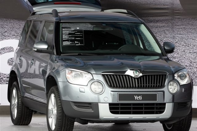 Chybička se někdy vloudí. Auto roku nyní upravuje hlasitost rádia. 