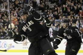 Mike Modano se posunul v historických tabulkách.