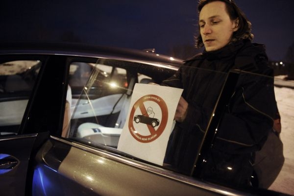 Řidiči se znovu sjeli k protestu proti omezení rychlosti. 
