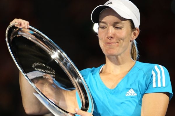 Justine Heninová slaví stříbrný návrat.
