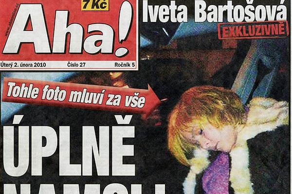 Iveta Bartošová v údajném podroušeném stavu.