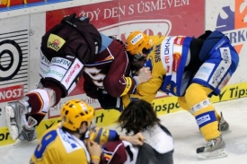 Jak Zlín, tak Sparta už nechtějí nedělní ostudu řešit.
