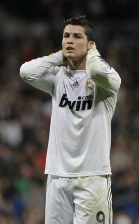 Evropské kluby utratily téměř stejnou částku jako Real za Ronalda.