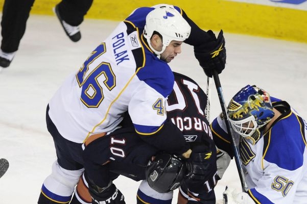 Roman Polák v dresu St. Louis.