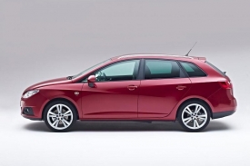 Ibiza ST je o osmnáct centimetrů delší než pětidveřový hatchback.