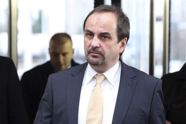 Ministr zahraničí Jan Kohout byl v nemocnici kvůli nevolnostem. Ministr zahraničí Jan Kohout byl v nemocnici kvůli nevolnostem.