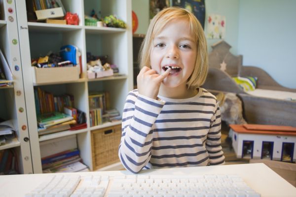 Podle kanadské studie se loni stalo cílem kyberšikany 17,6 pct dětí.