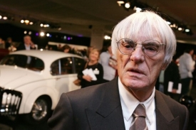 Promotér formule 1 Bernie Ecclestone.