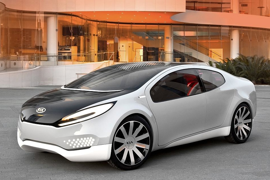 Hybridní Kia Ray ujede na nádrž benzinu údajně 1200 kilometrů.