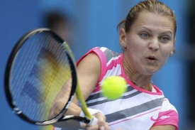 Lucie Šafářová postoupila v Paříži z 2. kola.