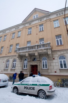 Vraha zadržela policie je&scaron;tě ve čtvrtek v Německu.