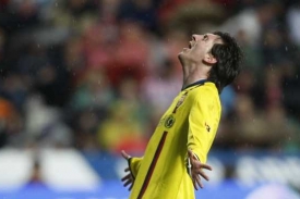 Hvězdný Messi nezabránil porážce. Pro Barcelonu byla první v sezoně.