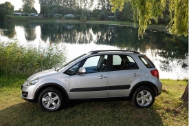 Jiné auto velikosti SX4 s pohonem všech kol za 400 tisíc neseženete.