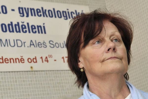 Pacientka Zdenka Kopečková zvažuje soudní řešení. 
