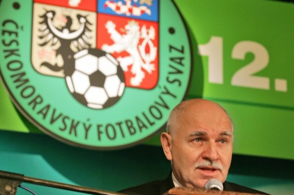 Bývalý předseda ČMFS Pavel Mokrý.