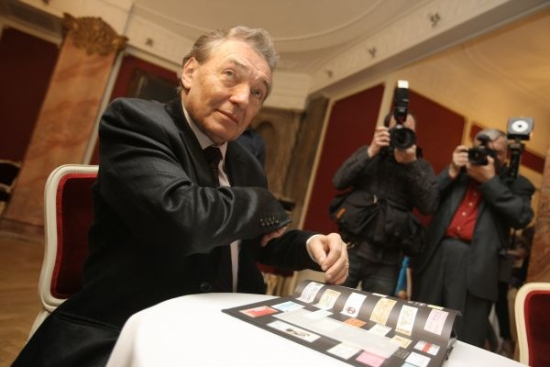 Karel Gott pokřtil svou knihu s názvem Legenda.