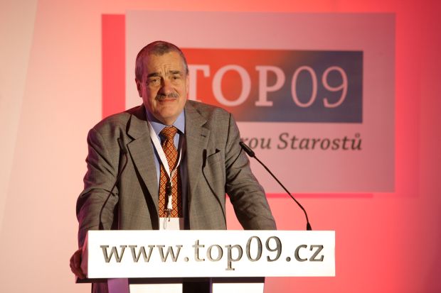Karel Schwarzenberg není z nápadu příliš nadšený.