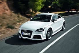 Audi TT RS má silné zbraně: pohon všech kol a 340 koní.