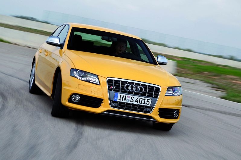 S4 je jedním z modelů, na které vsází americká reklama Audi.